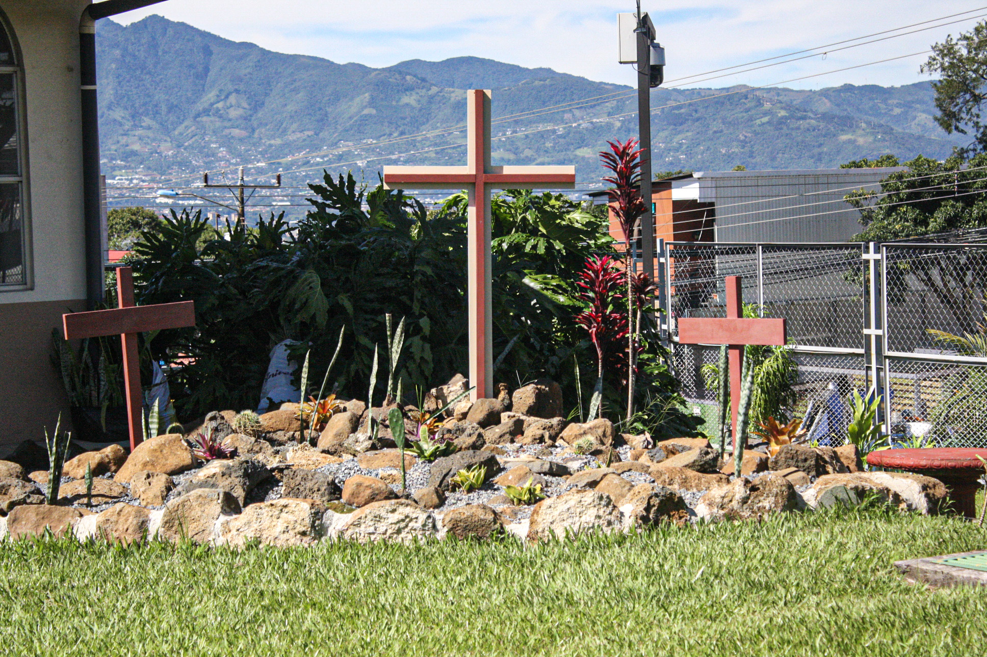 Representación del Calvario en los jardines del Templo